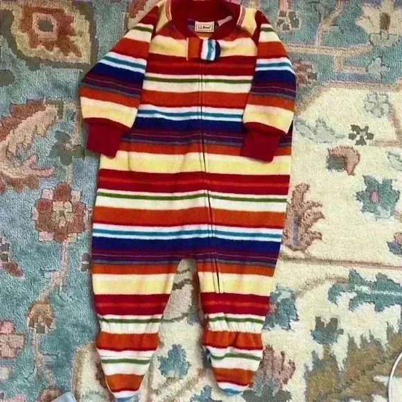 Vintage L.L. Bean footie 6-12 months cozy fuzzy rainbow striped footie no flaws - Picture 1 of 3
